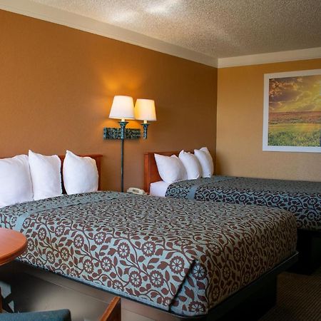 Days Inn By Wyndham Hillsboro Tx Екстериор снимка