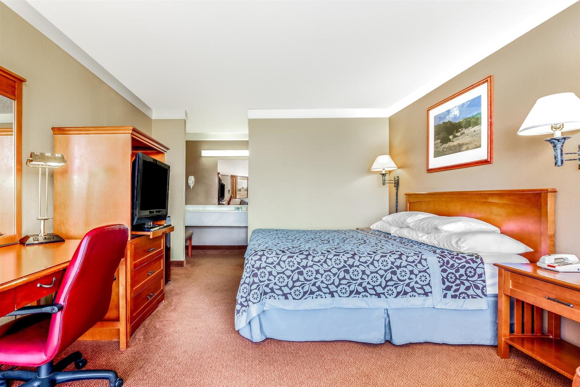 Days Inn By Wyndham Hillsboro Tx Екстериор снимка